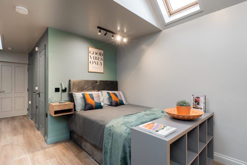 Rooms for Couples for Rent