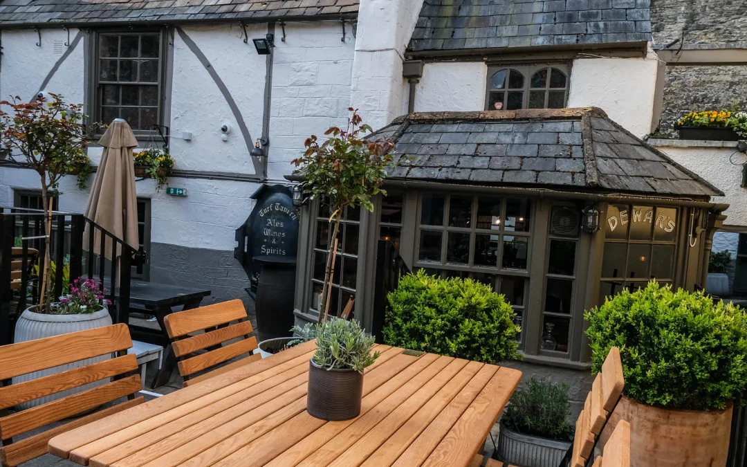 Turning Last Minute UK Breaks into a Flexible Month-Long Residency