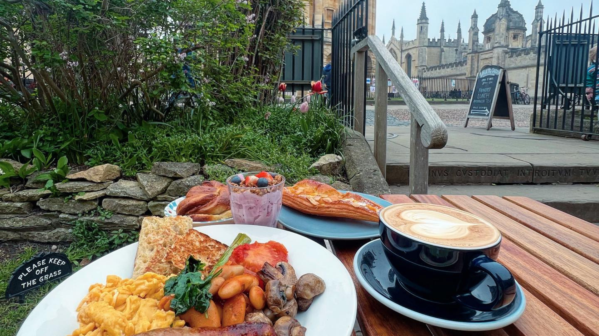 Brunch Spots in Oxford